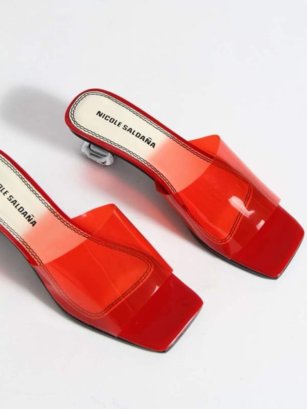 Nicole Saldaña Red Sarah mules sz 37